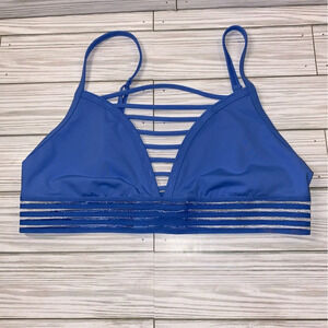 VS PINK Ultimate lightly lined Cage Front Bralette